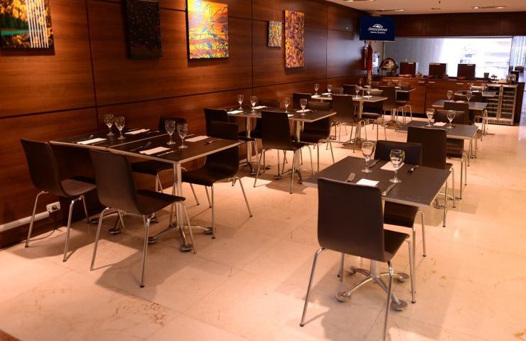 Los aliños restaurante & cocktail bar Howard Johnson & Suites Córdoba Los aliños restaurante & cocktail bar Howard Johnson & Suites Córdoba