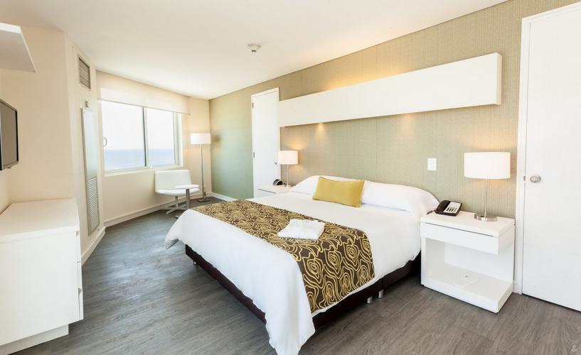 Suite especial com cama king vista mar GHL Hotel Relax Corais de Indias Cartagena das Indias