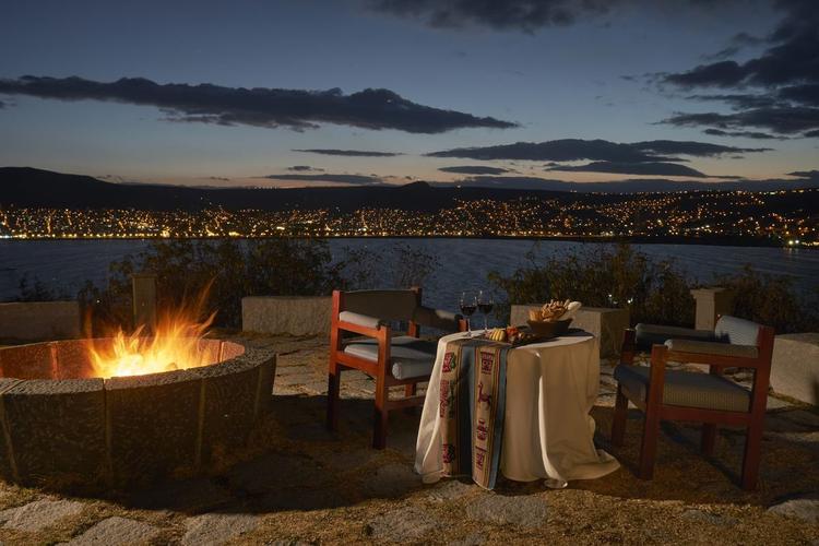 Jantar romântico  GHL Lago Titicaca Puno