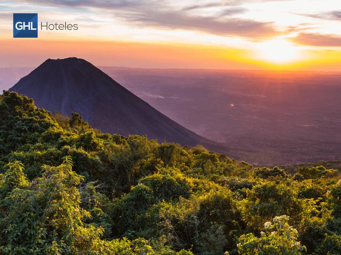 Vive el turismo de volcanes en Centroamérica GHL Hoteis
