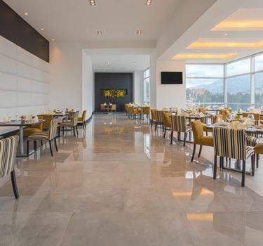 Restaurante cook´s Hotel Four Points by Sheraton Cuenca